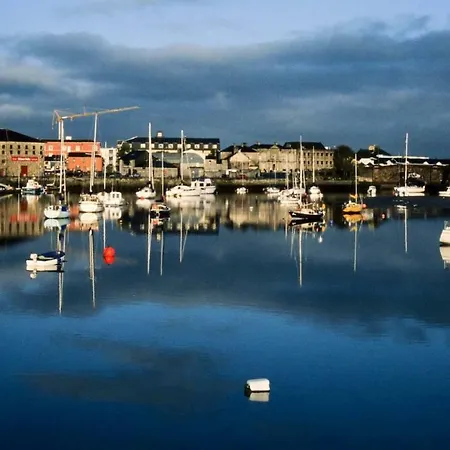 Apartman Dungarvan Greenway Town Centre